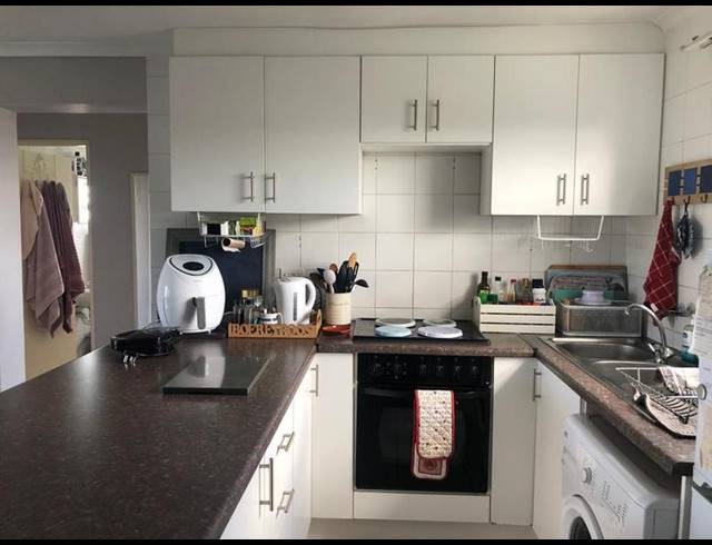 2 BEDROOM PROPERTY TO RENT IN VREDEKLOOF EAST